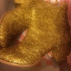 Gold Tinsel Booties
